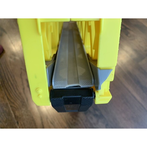 Vintage MATTEL Hot Wheels Semi Truck Trailer Car Hauler Carrier Auto Trailer - Picture 3 of 6